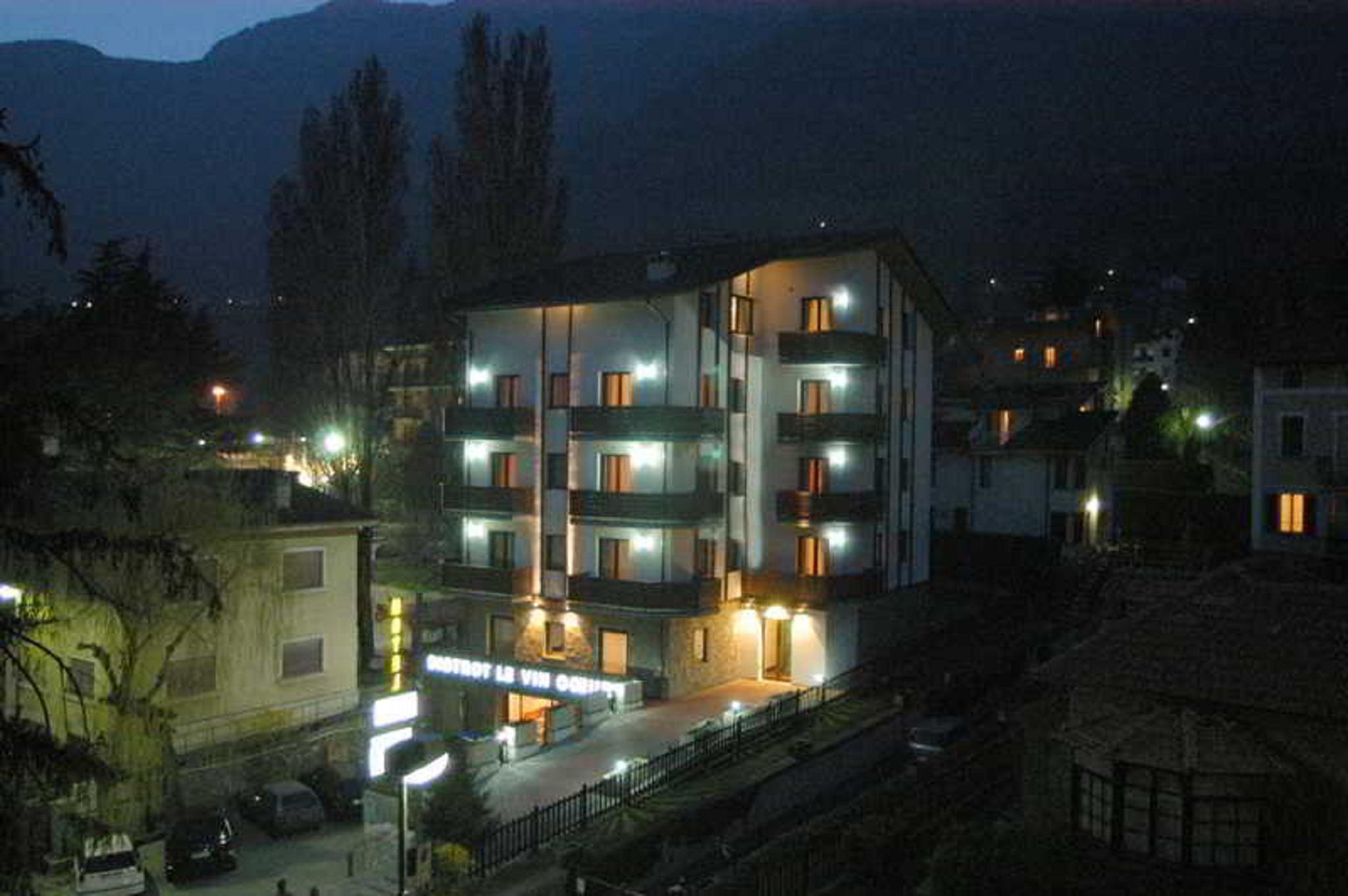 Hotel Au Soleil Сен Венсан Екстериор снимка