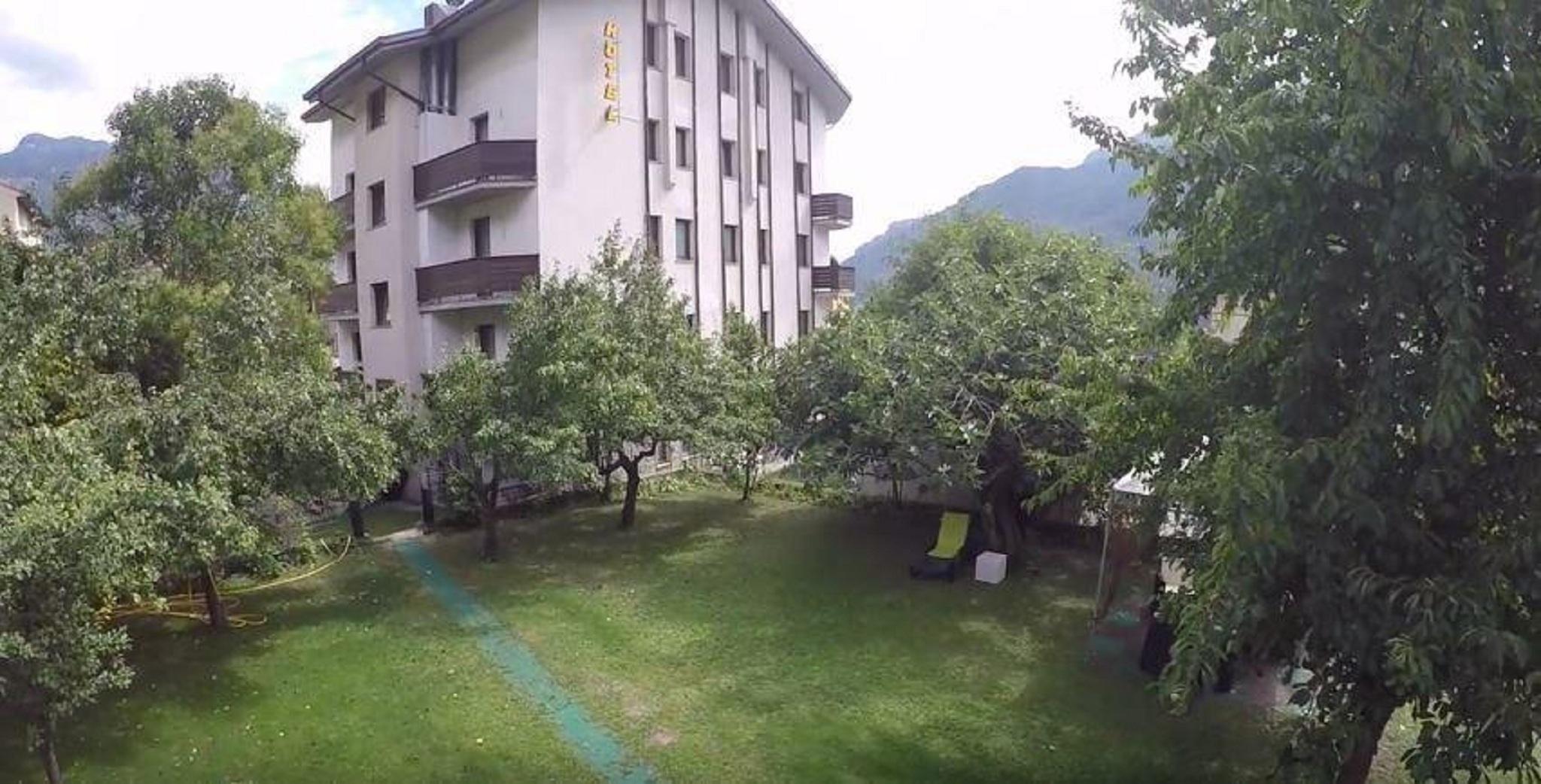 Hotel Au Soleil Сен Венсан Екстериор снимка