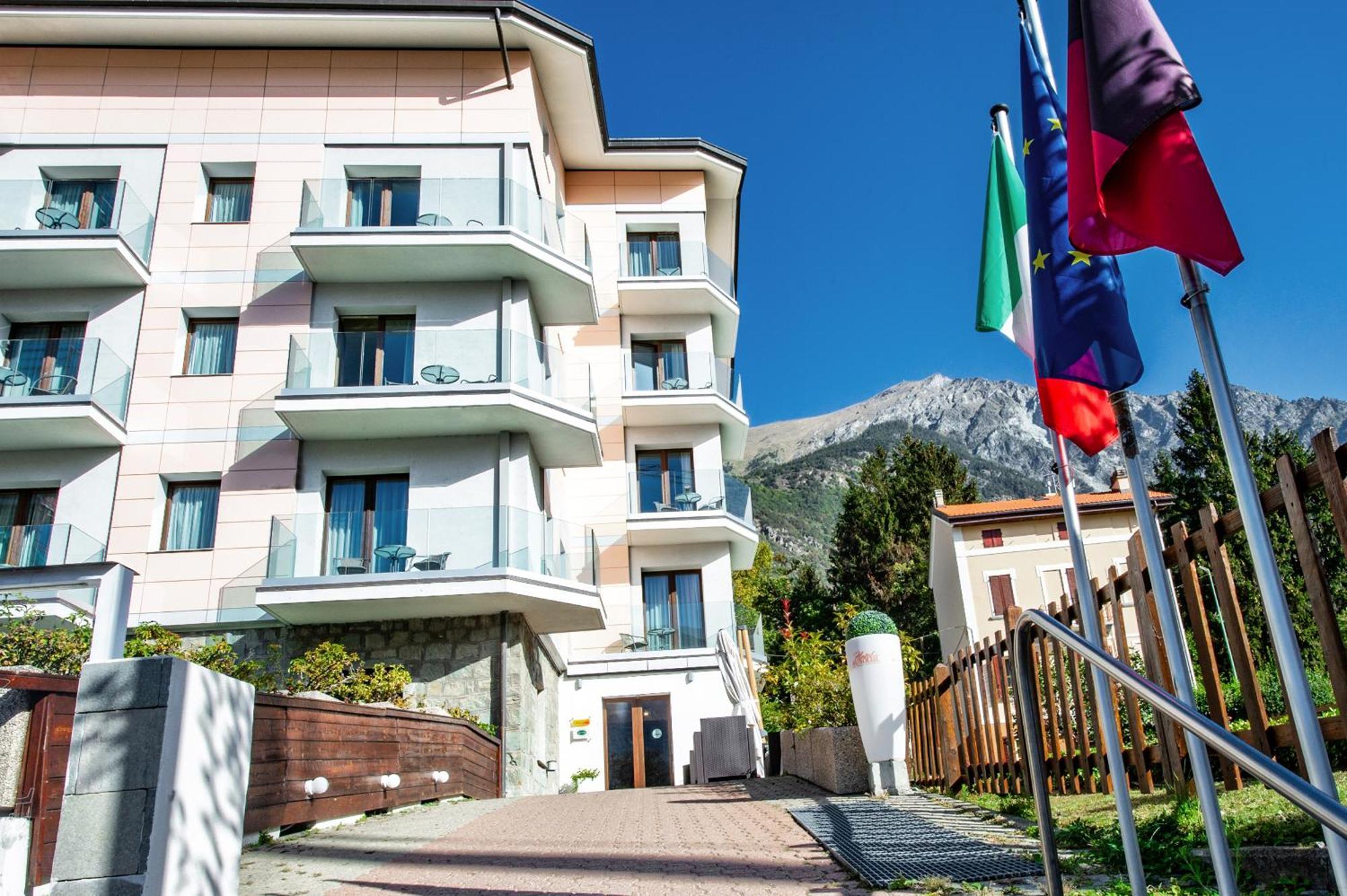 Hotel Au Soleil Сен Венсан Екстериор снимка
