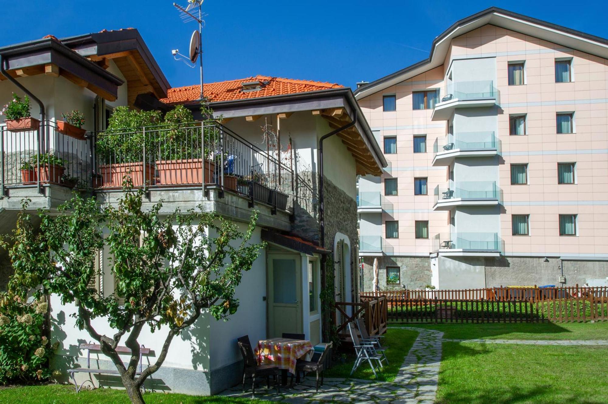 Hotel Au Soleil Сен Венсан Екстериор снимка